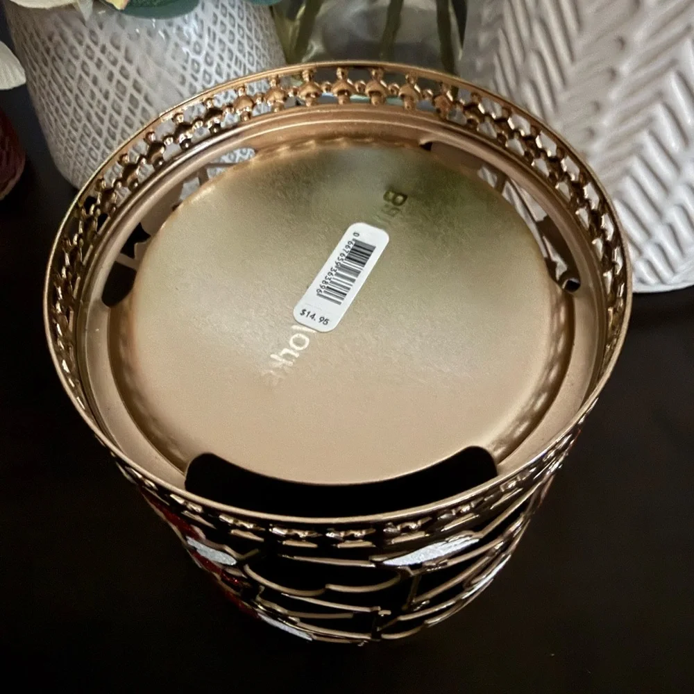 🆕🪉BATH & BODY WORKS LIMITED EDITION “CUPID LOVE” 3-WICK CANDLE HOLDER. NEW! - Picture 8 of 11